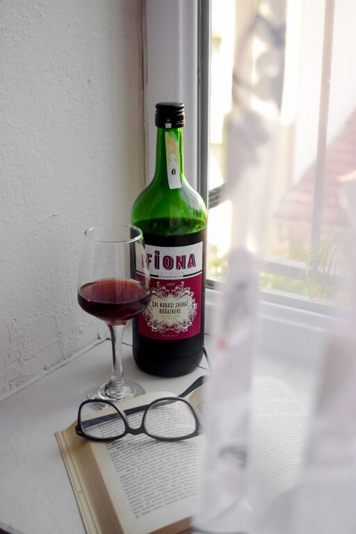 Domowy kącik relaksu na balkonie lub tarasie
